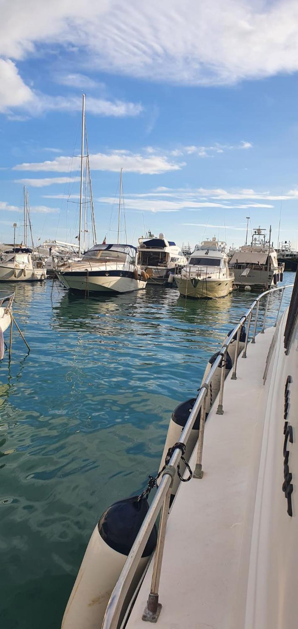 Salerno Yacht Hotel Phòng bức ảnh